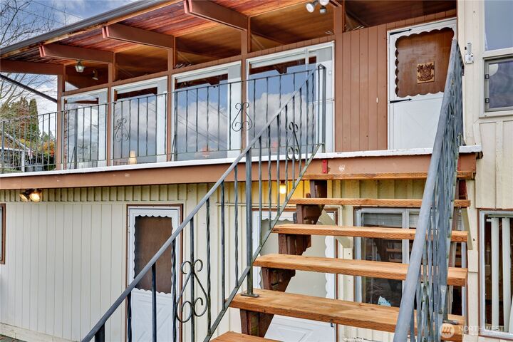 Property Photo:  3304  Farragut Street  WA 98312 