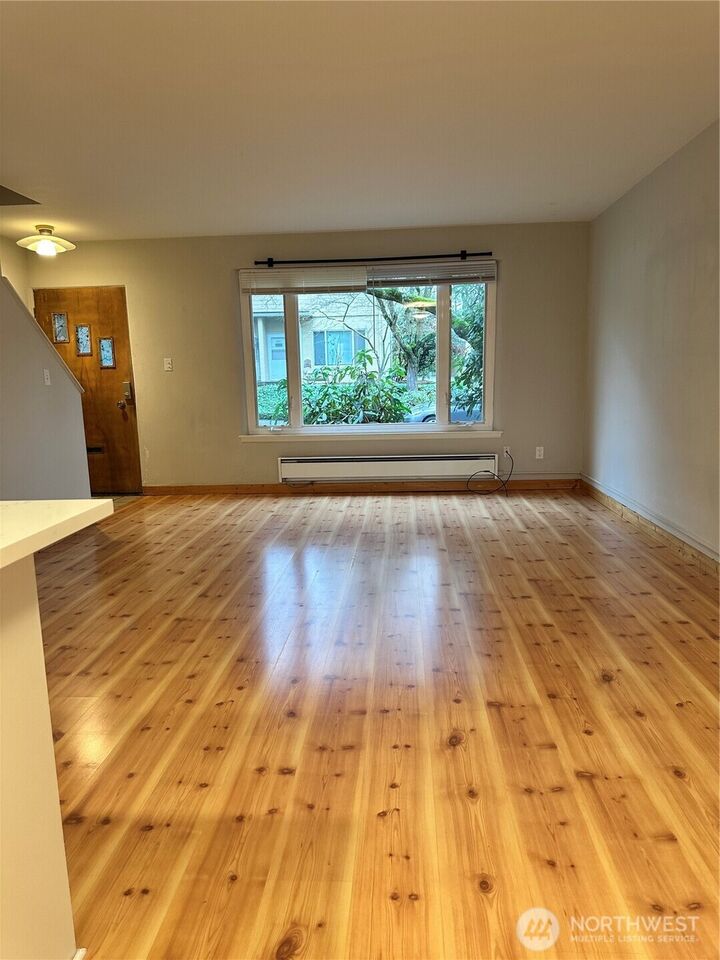 Property Photo:  4840  Terrace Drive NE 4840  WA 98105 