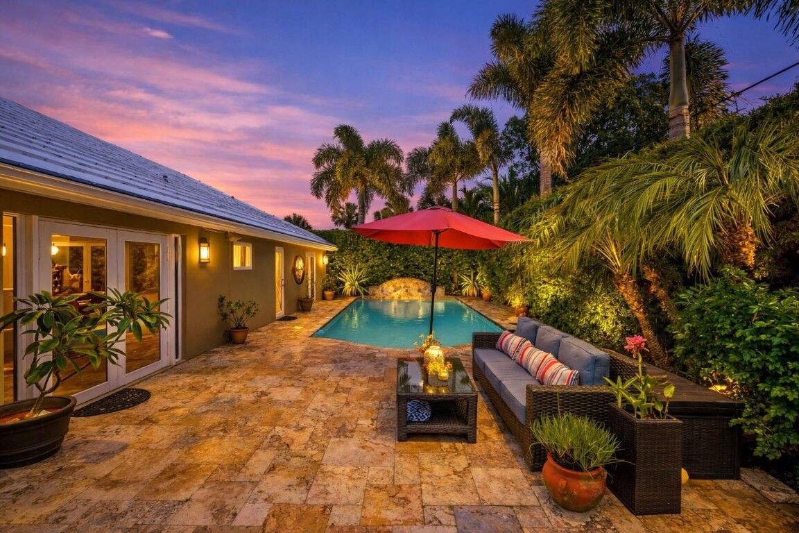 Property Photo:  1900 NE 57th Street  FL 33308 