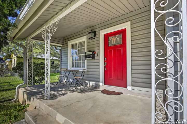 Property Photo:  1519 Santa Anna  TX 78201 