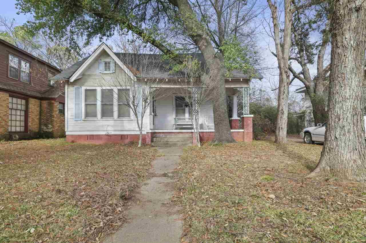 Property Photo: 1622 W Main Street OK 74701