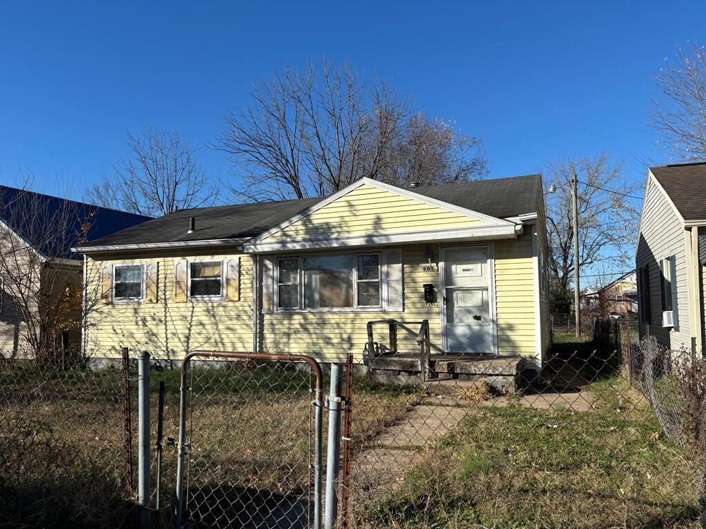 Property Photo: 901 Fleet Street OH 45601