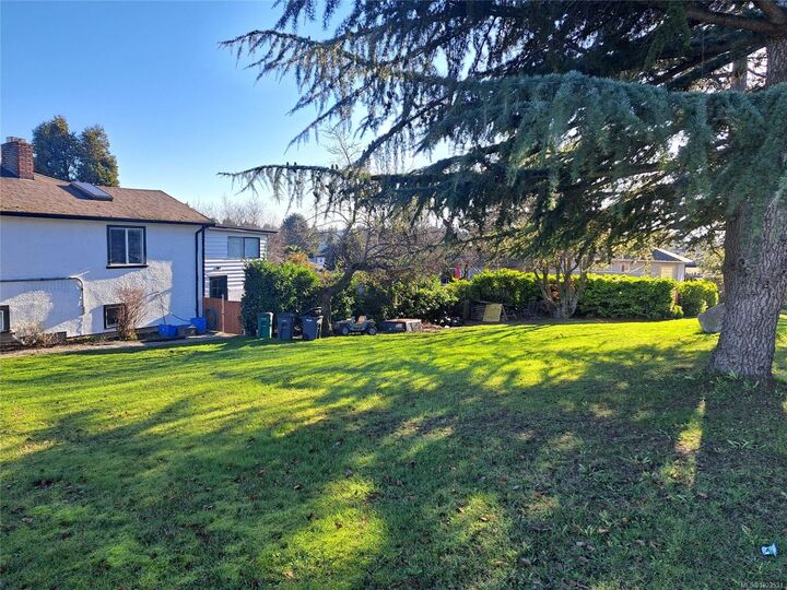 Property Photo:  275 Battleford Ave  BC V8L 1K7 