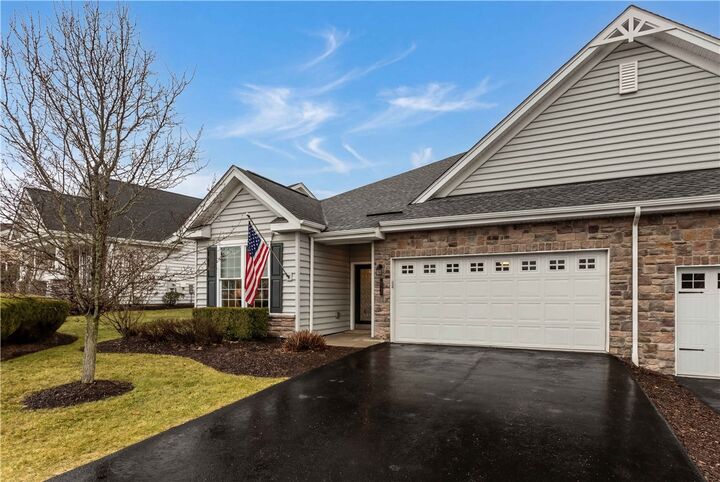 Property Photo: 137 Freedom Ln PA 15143