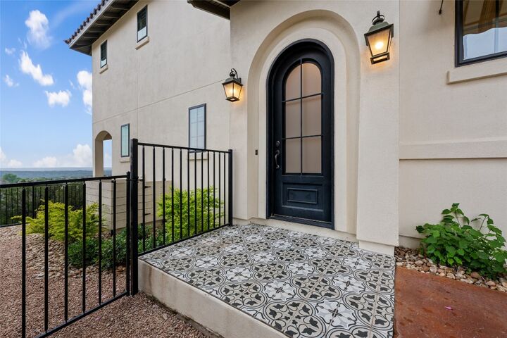 Property Photo:  403 Rose Branch Way  TX 78738 