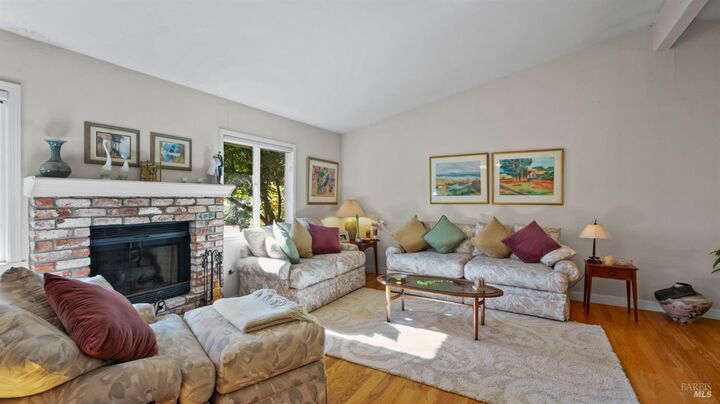 Property Photo:  20 Carob Way  CA 94945 