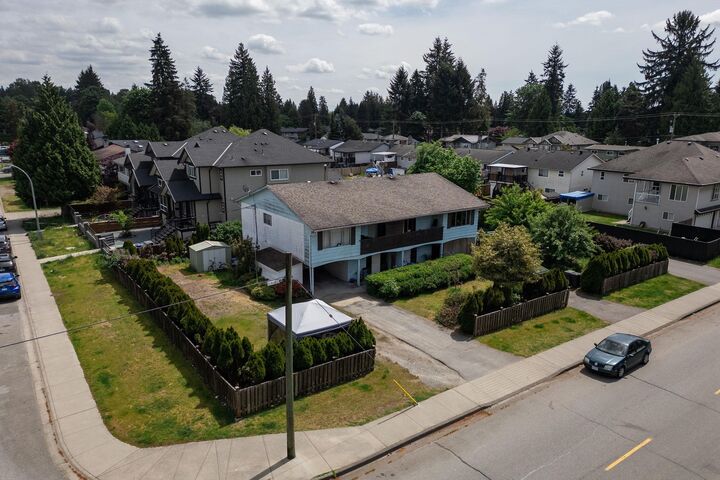 3040 Wellington Street — photo 1