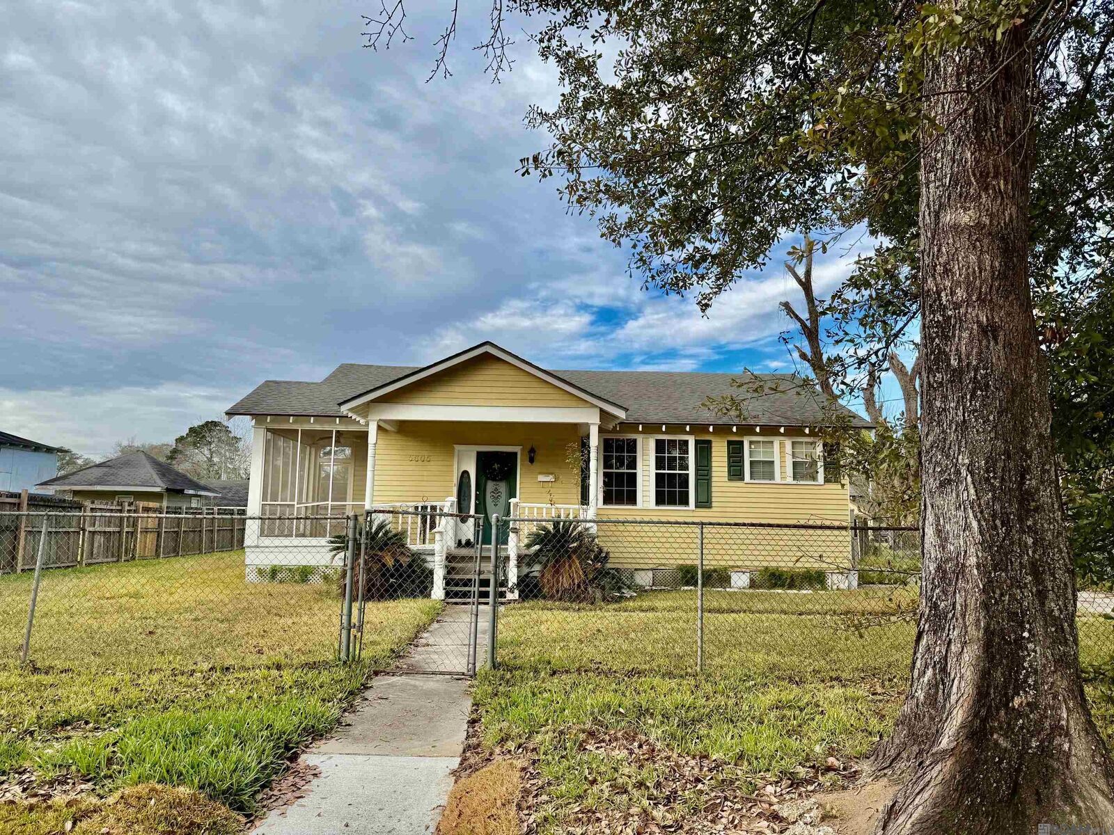 Property Photo: 5605 Lancaster Ave LA 70805