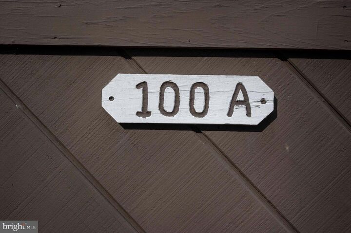 Property Photo:  377 Spitz 100 A&Ampb  VA 22810 