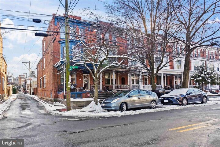 Property Photo: 128 E Ross Street PA 17602