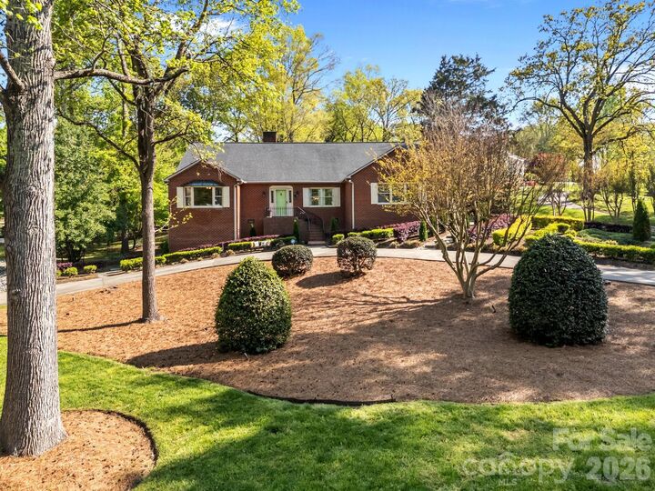 Property Photo: 961 Confederate Avenue NC 28144