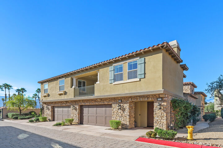 Property Photo:  6324 Via Stasera  CA 92260 