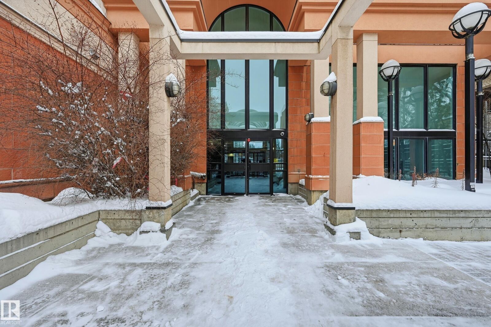 Photo de la propriété:  9939 109 Street NW 1407  AB T5K 1H6 