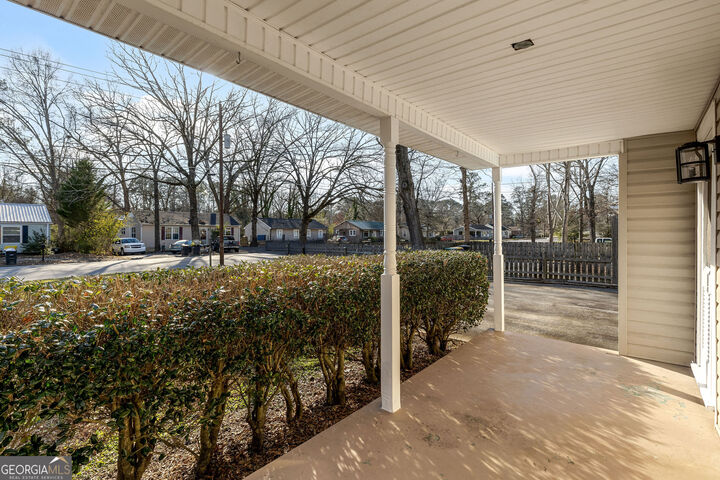 Property Photo:  724 Charlton Street NW  GA 30165 