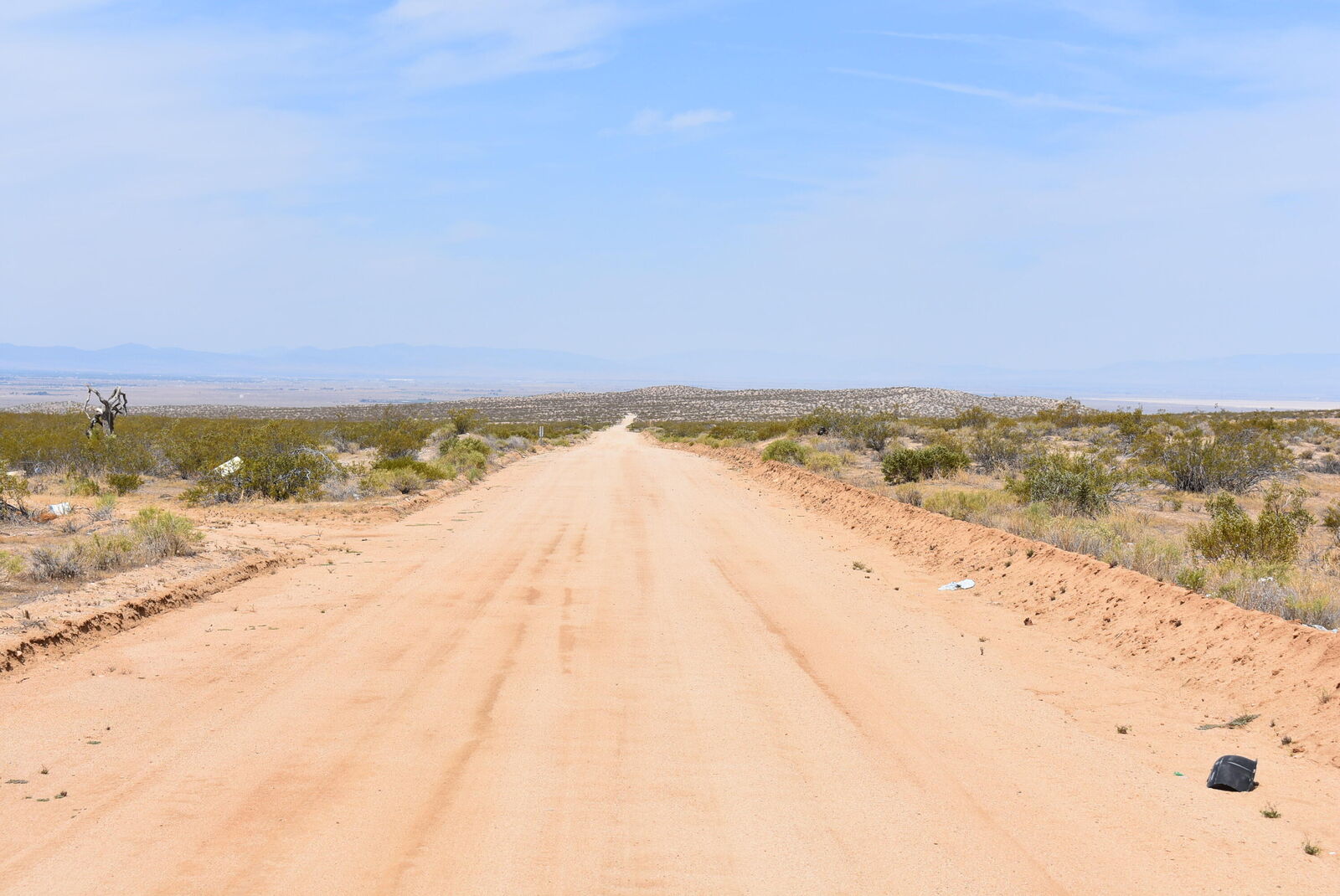 Property Photo:  17800 E Ave E8  CA 93535 