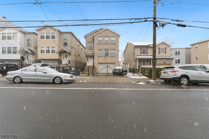 Property Photo: 721 S 19th St NJ 07103