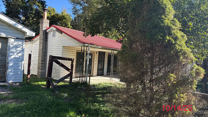 Property Photo:  383 E Halcomb Road  KY 40460 