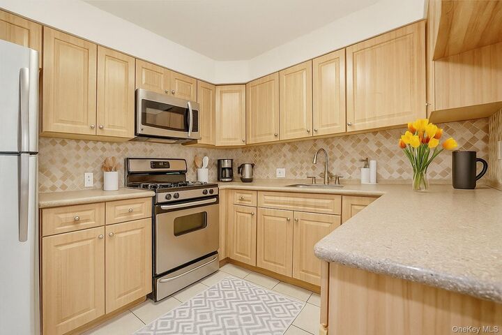 Property Photo: 9 Nob Hill Drive NY 10523