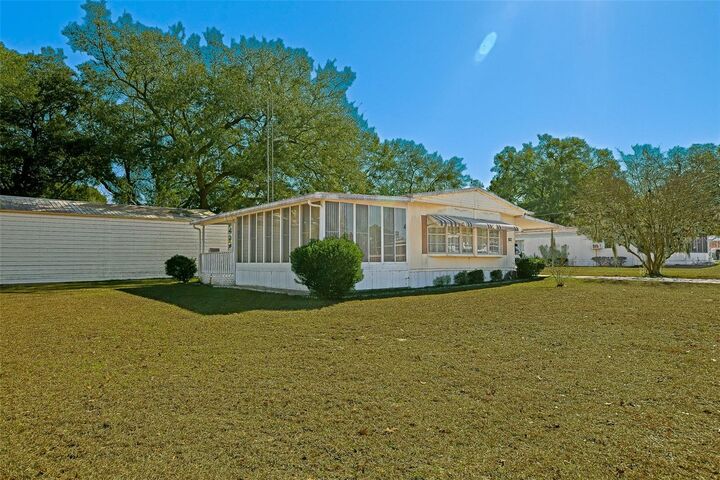 Property Photo:  7452 SE 135th Street  FL 34491 