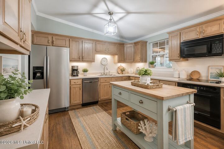 Property Photo:  28 Woodglen Drive  MS 39507 