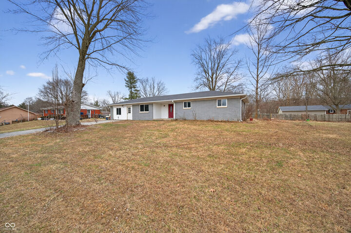 Property Photo: 8220 N Greenacres Road IN 47273