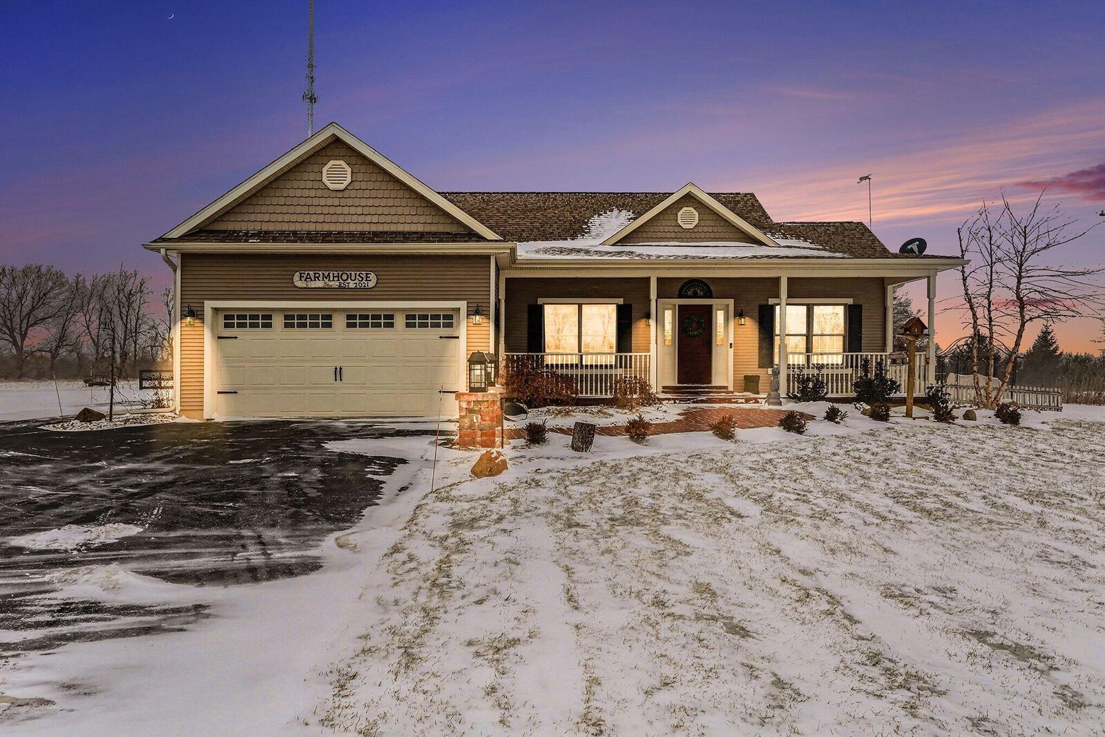 Property Photo:  18939 I- Drive N  MI 49068 