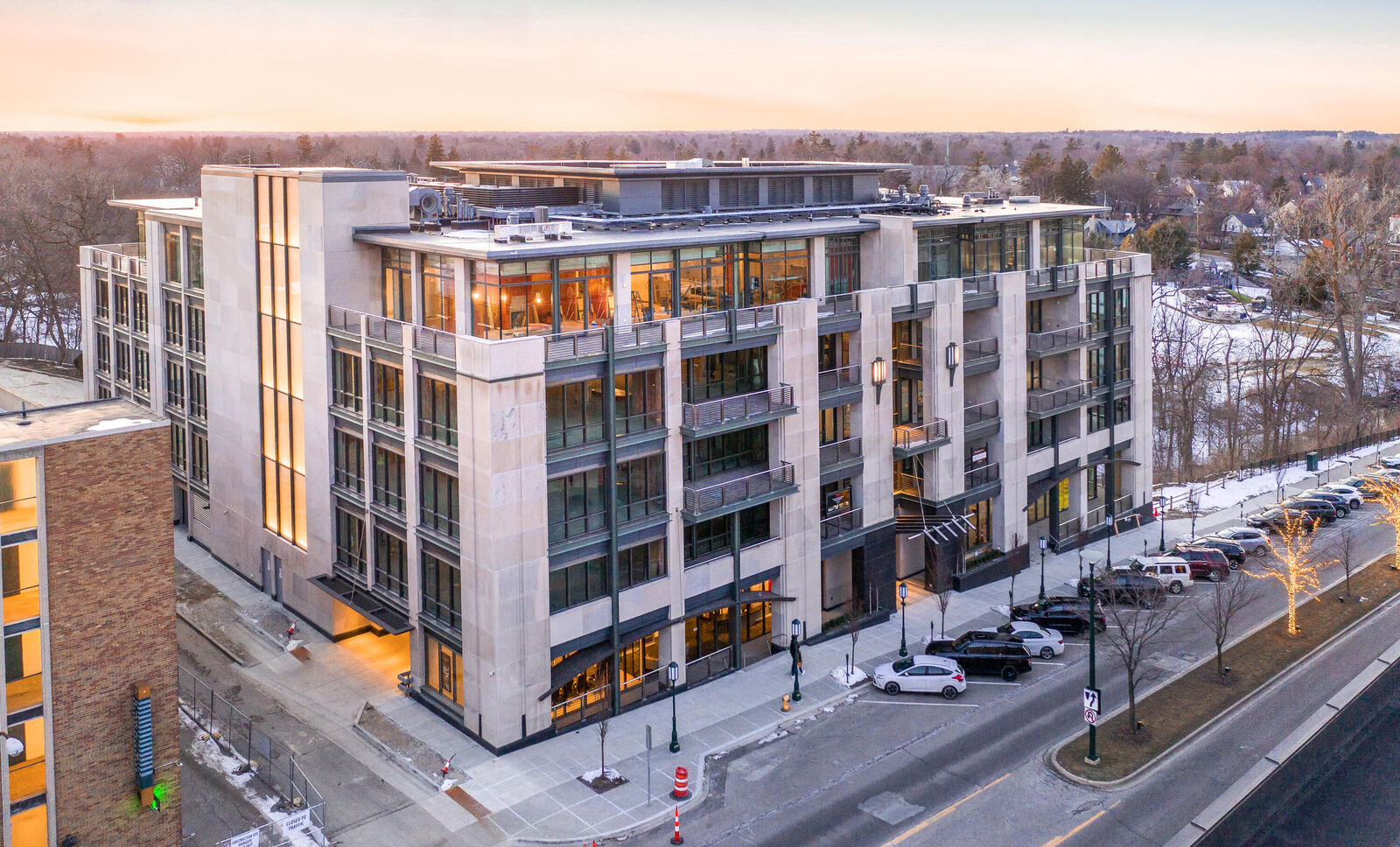 Property Photo: 369 N Old Woodward Avenue MI 48009