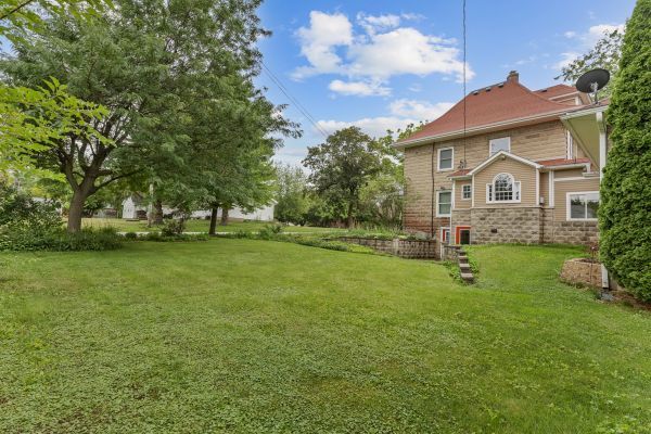 Property Photo:  190 Grove Avenue  IL 60140 