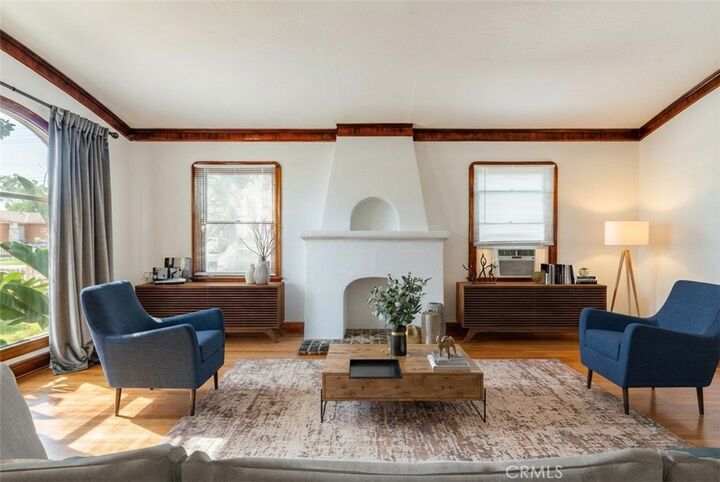 Property Photo:  496 E 52nd  CA 90805 