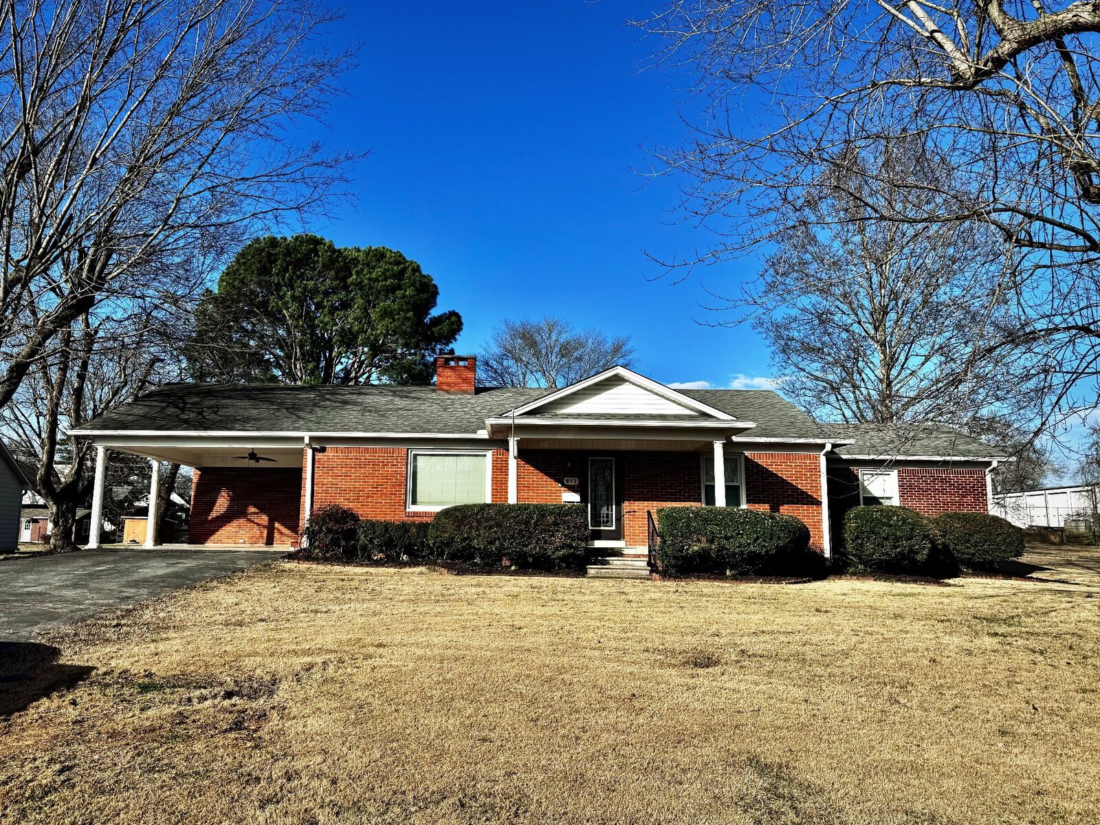 Property Photo: 211 Church St TN 38469