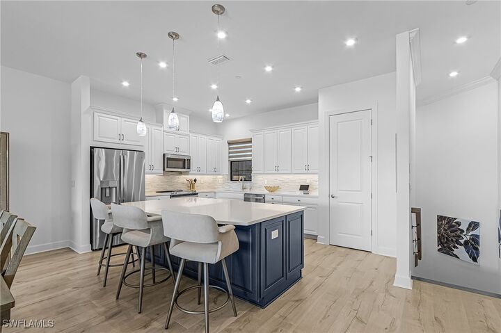 Property Photo: 15253 Zeno Way 203 FL 34114