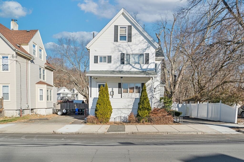 Property Photo:  32 Beach Street  MA 02148 