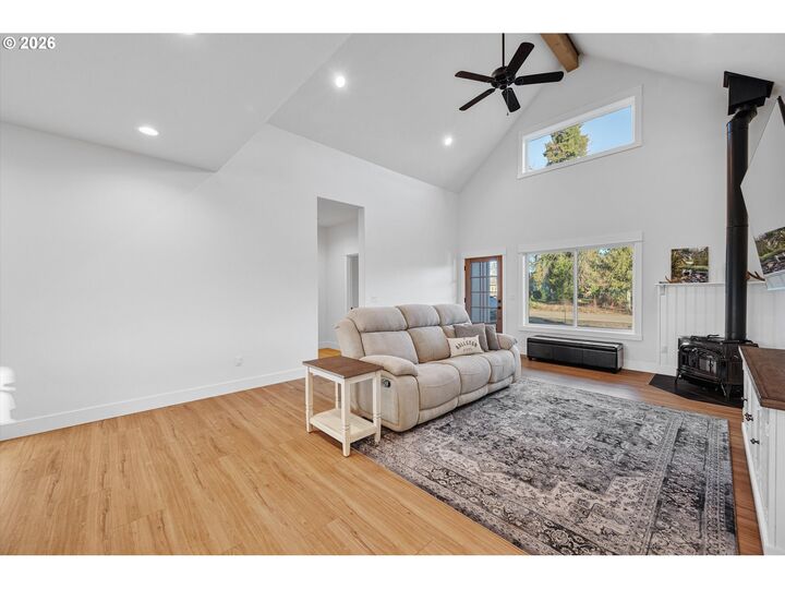 Property Photo:  14490 Ballston Rd  OR 97378 