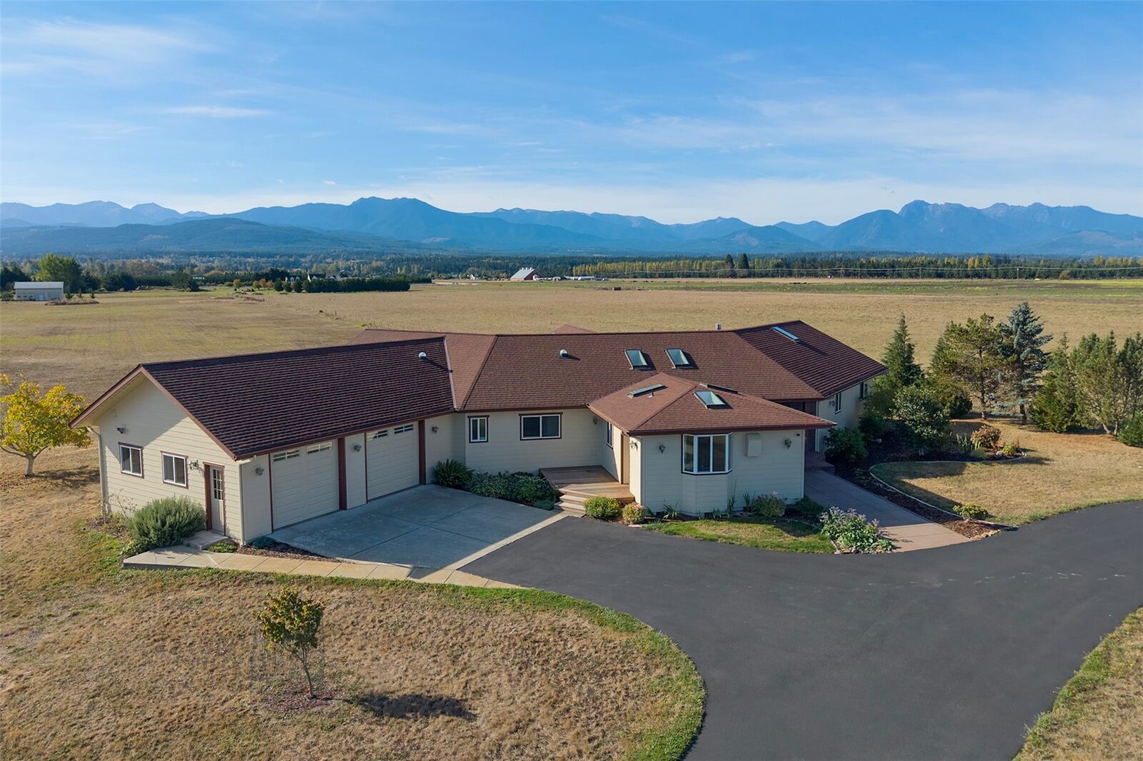 Property Photo: 1132 Woodcock Road WA 98382