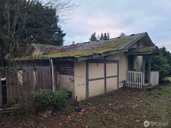 Property Photo:  1815  Amhurst Street SE  WA 98501 