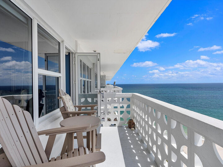 Property Photo:  4010 Galt Ocean Drive 1707-08  FL 33308 