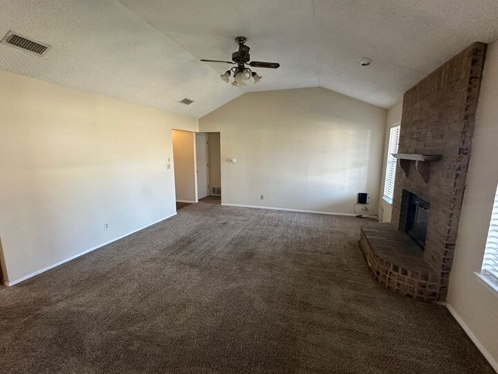 Property Photo:  1710 Parkview Dr  TX 76904 