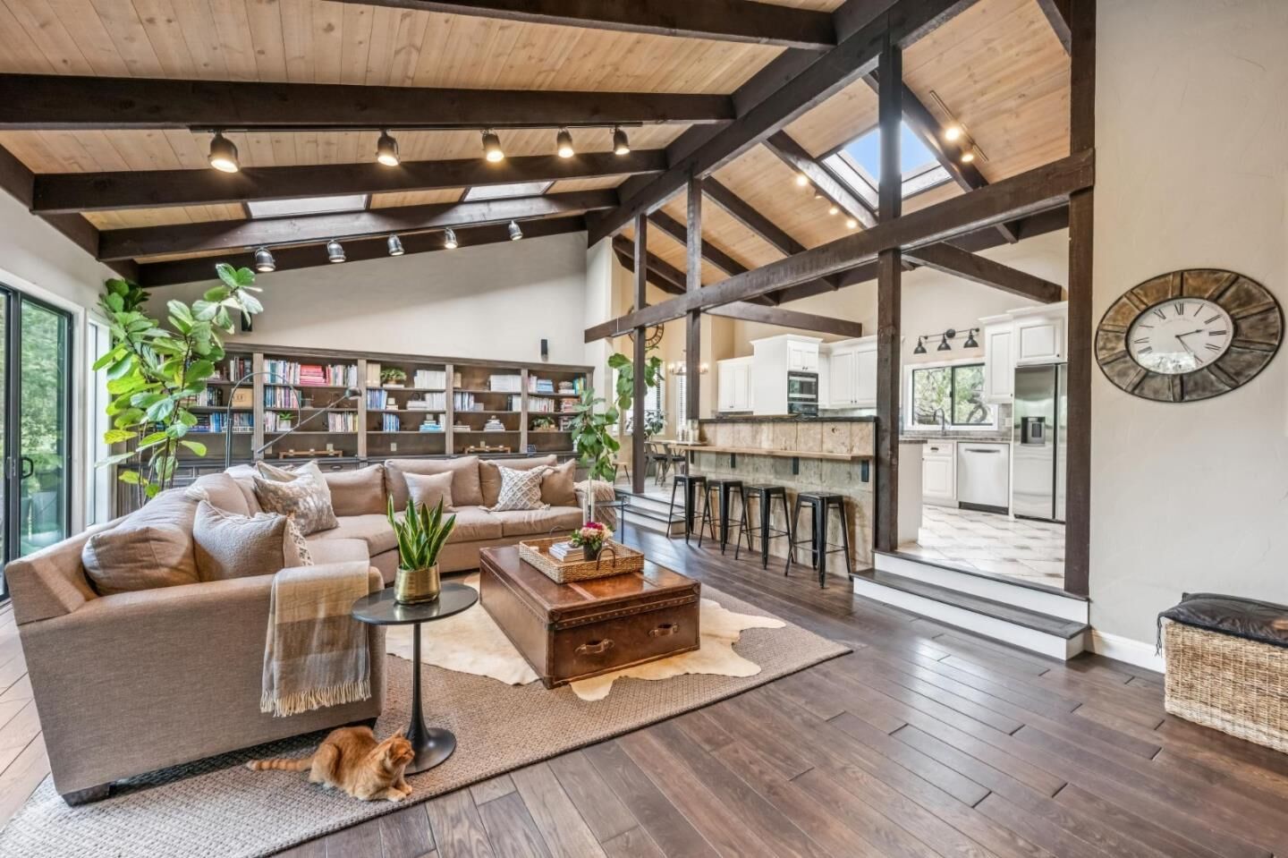 Property Photo:  61 Oak Haven Way  CA 94062 