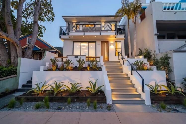 Property Photo:  322 Capitola Avenue  CA 95010 