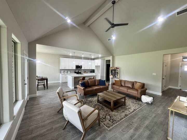 Property Photo:  1280 Ss Brewer  TX 77662 