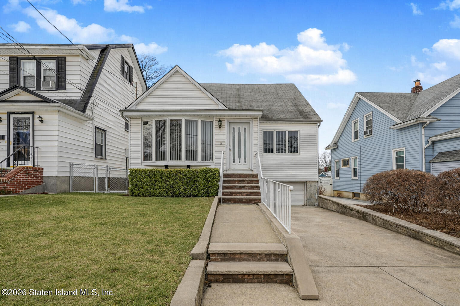 Property Photo:  678 Bement Avenue  NY 10310 