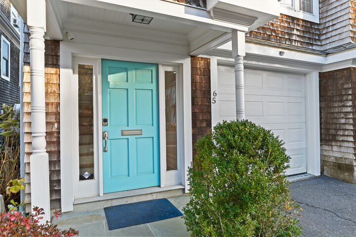 Property Photo:  65 Thorpe Street 65  CT 06824 