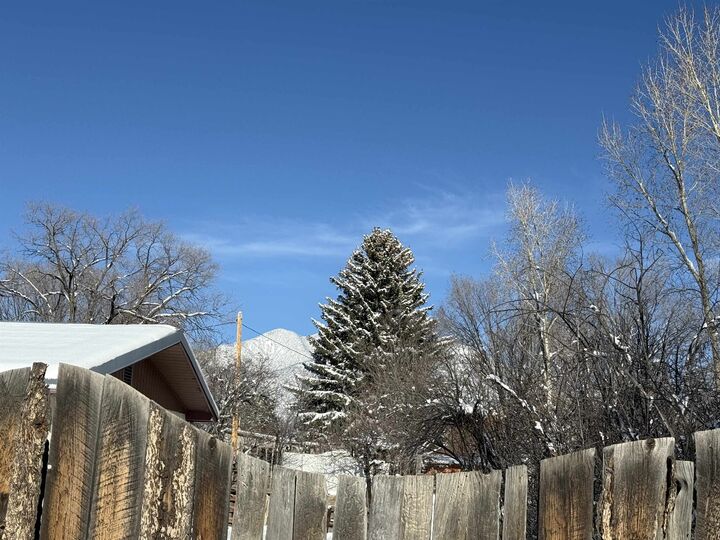 Property Photo: 905 Millicent Rogers Rd NM 87529