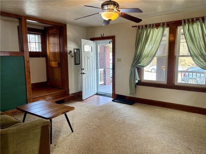 Property Photo:  615 Roosevelt Ave  PA 15202 