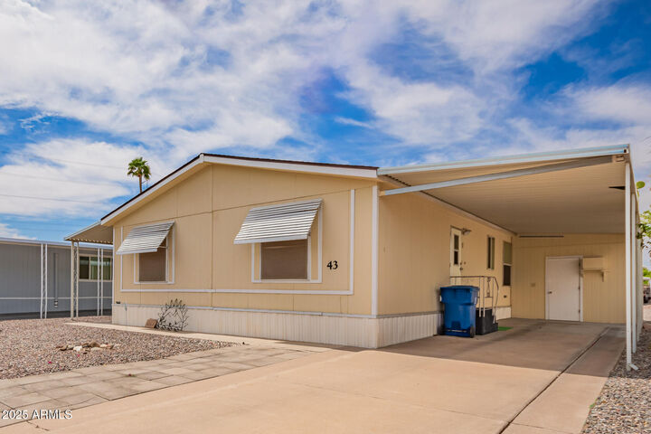 Property Photo:  2650 W Union Hills Drive 43  AZ 85027 