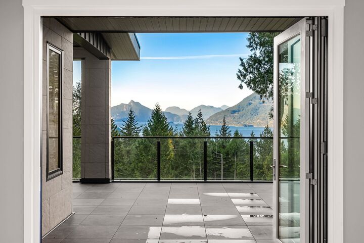 1028 Goat Ridge Drive — photo 1