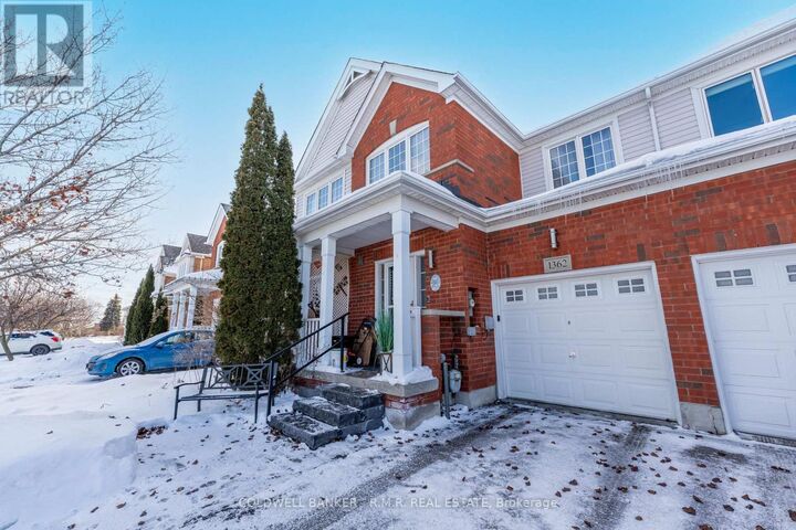 Photo de la propriété:  1362 Livesey Court  ON L1K 0G8 