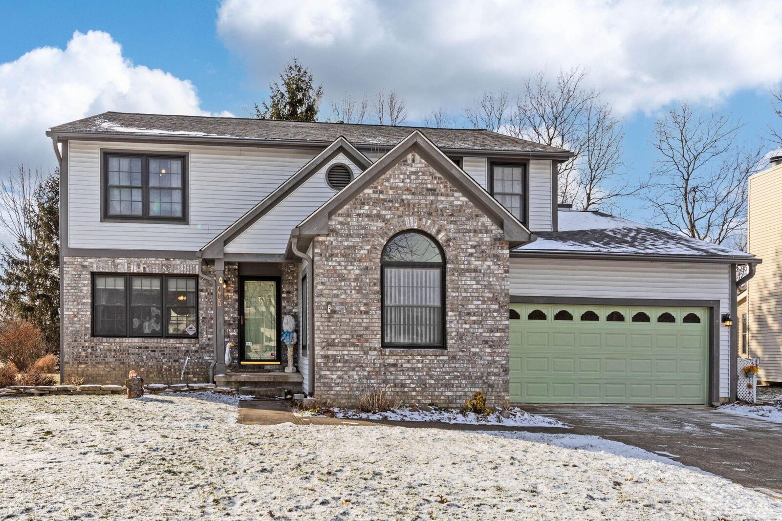 Property Photo: 487 Burns N Drive OH 43082