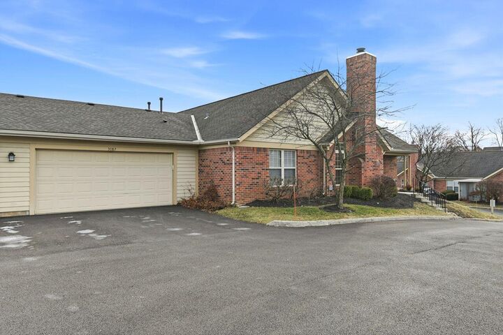 Property Photo:  3187 Pine Manor Boulevard  OH 43123 