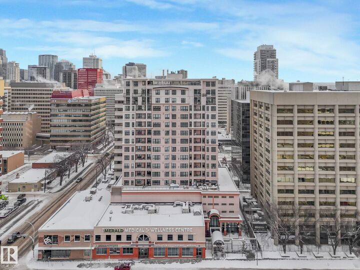 Property Photo:  9939 109 Street NW 1005  AB T5K 1H6 